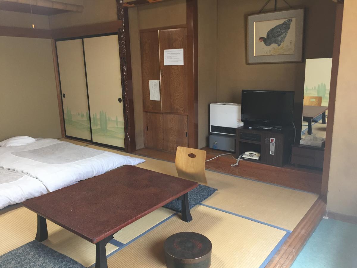 Отель Daymaruya Ryokan Яманути Экстерьер фото